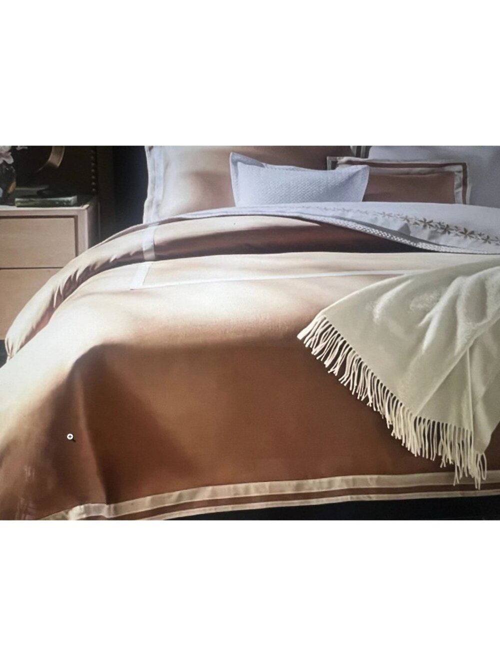 NWT Matouk Alessandra Egyptian Cotton Duvet Cover Ambrosia /Bone Size Full/Queen